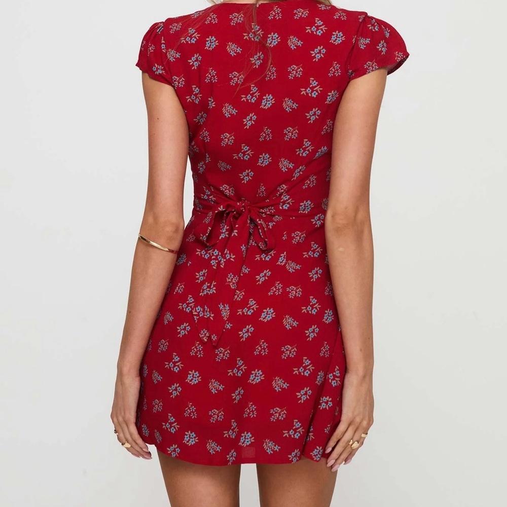 NWT Princess Polly Mini Red Dress Size US 6 - Picture 2 of 3